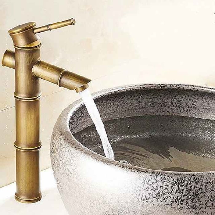 Vintage Bathroom Sink Mixer Faucet, Retro Style Monobloc Washroom Basin Vessel Taps Brass Single Handle Deck Mounted, Traditional with Hot and Cold Water Hose