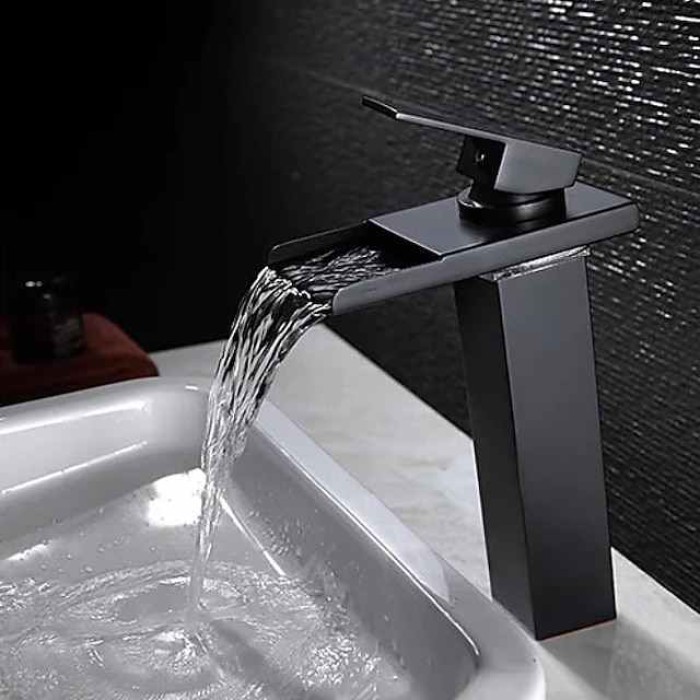 Bathroom Sink Faucet - Waterfall Chrome Centerset Single Handle One HoleBath Taps / Brass