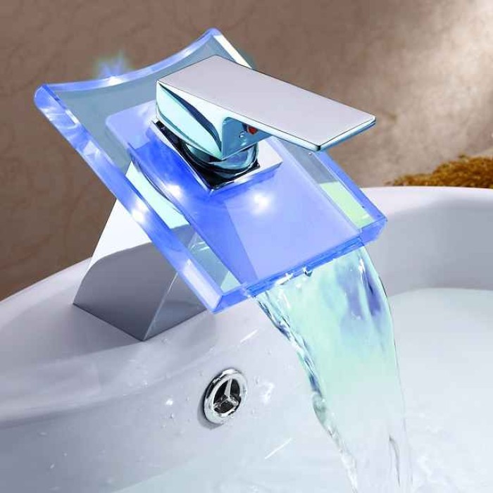 Bathroom Sink Faucet - LED / Waterfall Chrome Centerset One Hole / Single Handle One HoleBath Taps / Brass