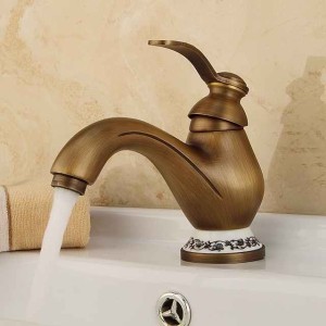 Bathroom Sink Faucet - Classic Antique Brass Centerset Single Handle One HoleBath Taps