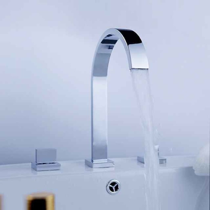 Bathroom Sink Faucet - Rotatable / Widespread / Waterfall Chrome Deck Mounted Two Handles Three HolesBath Taps