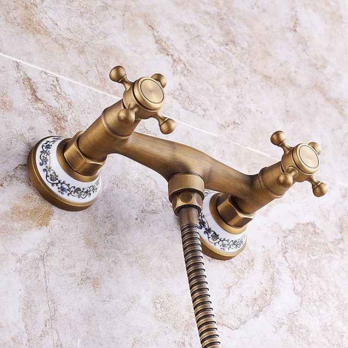 Shower Faucet Set - Handshower Included pullout Vintage Style / Country Antique Brass Mount Outside Ceramic Valve Bath Shower Mixer Taps / Two Handles One Hole