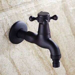 Outdoor Faucet Wall Mounted Single Handle/Outdoor/Indoor One Hole Centerset Retro Vintage Decorative Solid Brass Bathroom Sink Faucet Faucet Tap