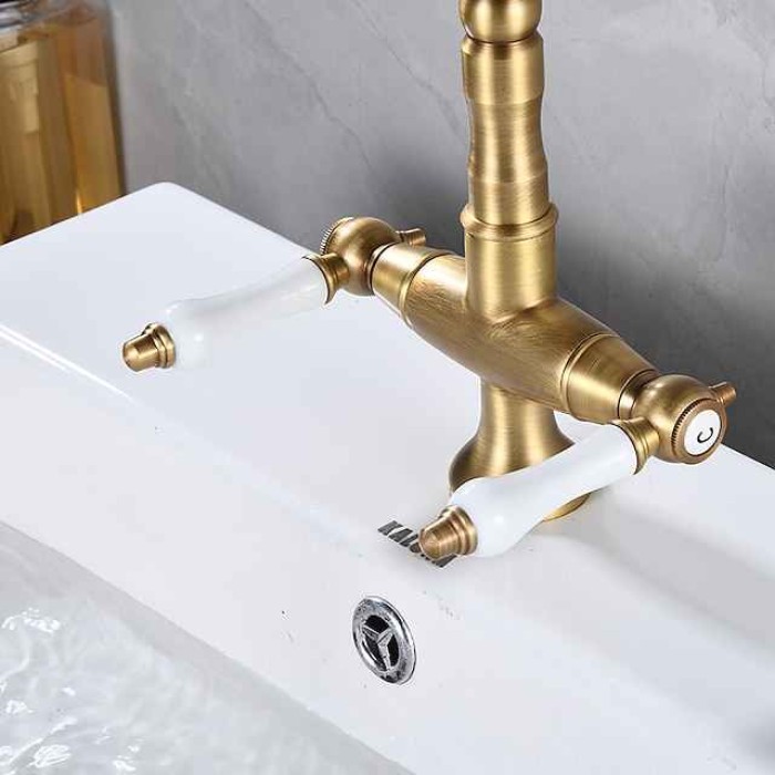 Kitchen Faucet,Two Handles One Hole Antique Brass / Electroplated / Painted Finishes Standard Spout Centerset Antique Kitchen Taps