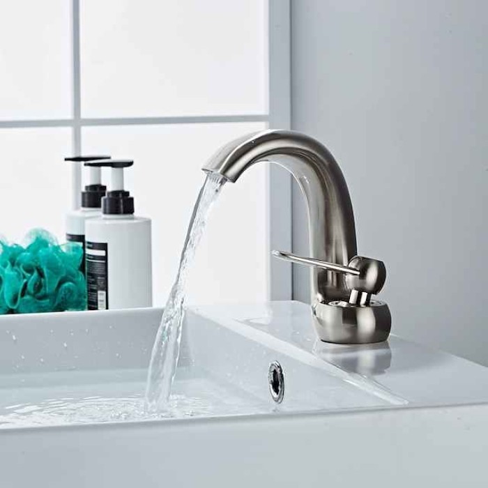 Bathroom Sink Faucet - Waterfall Chrome / Oil-rubbed Bronze / Nickel Brushed Centerset Single Handle One HoleBath Taps