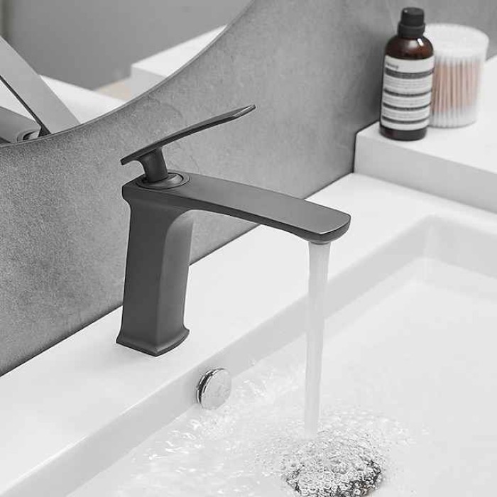 Bathroom Sink Faucet - Classic / Waterfall Nickel Brushed / Electroplated / Painted Finishes Centerset Single Handle One HoleBath Taps