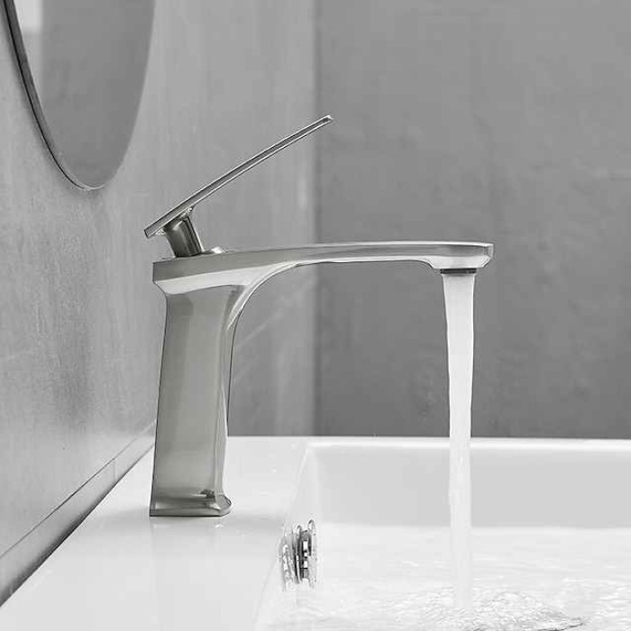 Bathroom Sink Faucet - Classic / Waterfall Nickel Brushed / Electroplated / Painted Finishes Centerset Single Handle One HoleBath Taps