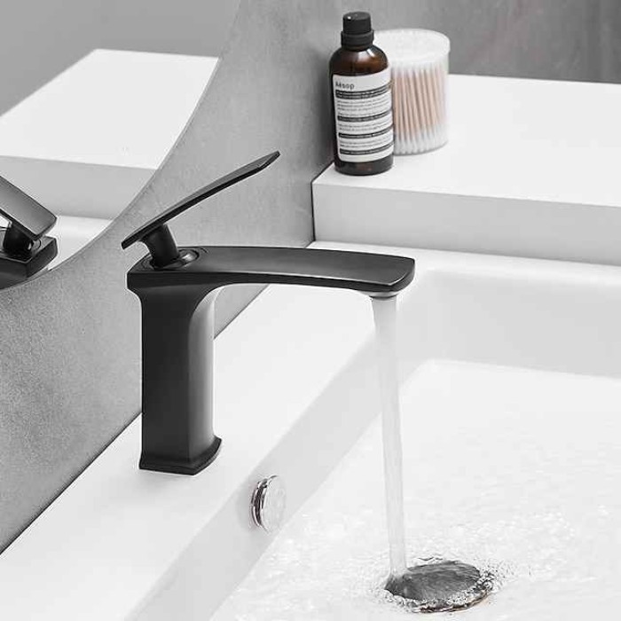 Bathroom Sink Faucet - Classic / Waterfall Nickel Brushed / Electroplated / Painted Finishes Centerset Single Handle One HoleBath Taps