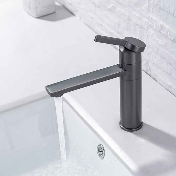 Bathroom Sink Faucet - Rotatable Chrome Centerset Single Handle One HoleBath Taps