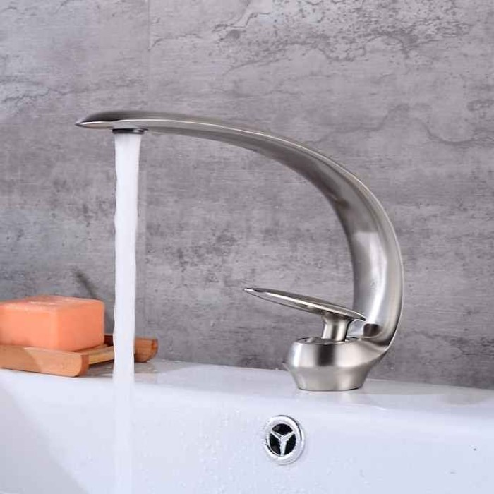 Bathroom Sink Faucet - Classic Oil-rubbed Bronze / Nickel Brushed / Electroplated Centerset Single Handle One HoleBath Taps