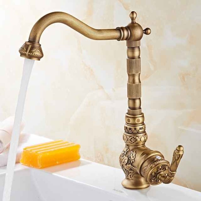 Traditional Kitchen Sink Mixer Faucet, Antique Brass Single Handle Taps Standard Spout Deck Mounted Retro Vintage Style Kitchen Tap with Cold and Hot Hose