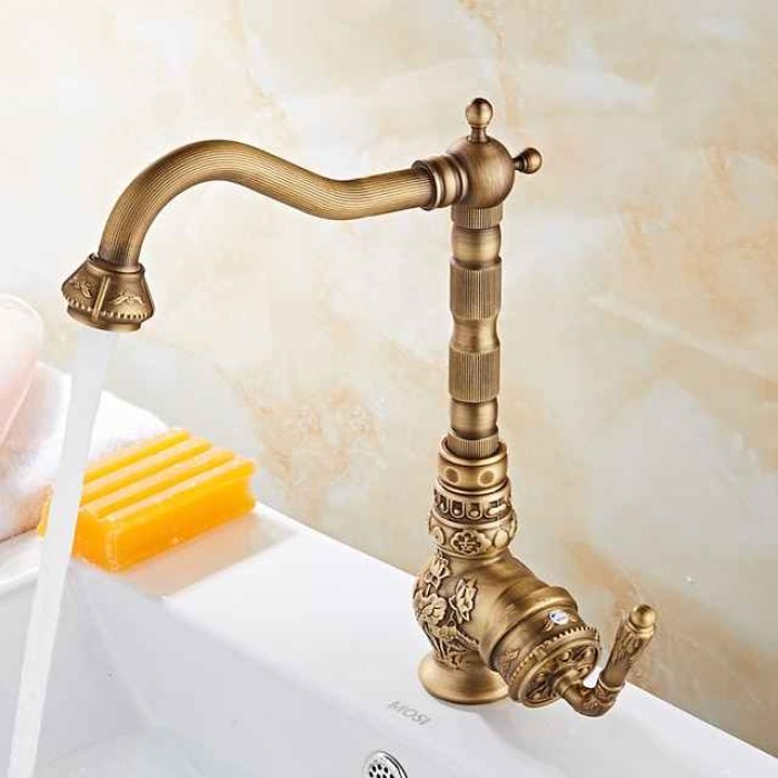 Traditional Kitchen Sink Mixer Faucet, Antique Brass Single Handle Taps Standard Spout Deck Mounted Retro Vintage Style Kitchen Tap with Cold and Hot Hose