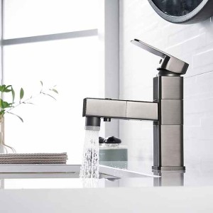 Bathroom Sink Faucet - Rotatable / Pull out / Classic Electroplated / Painted Finishes Centerset Single Handle One HoleBath Taps