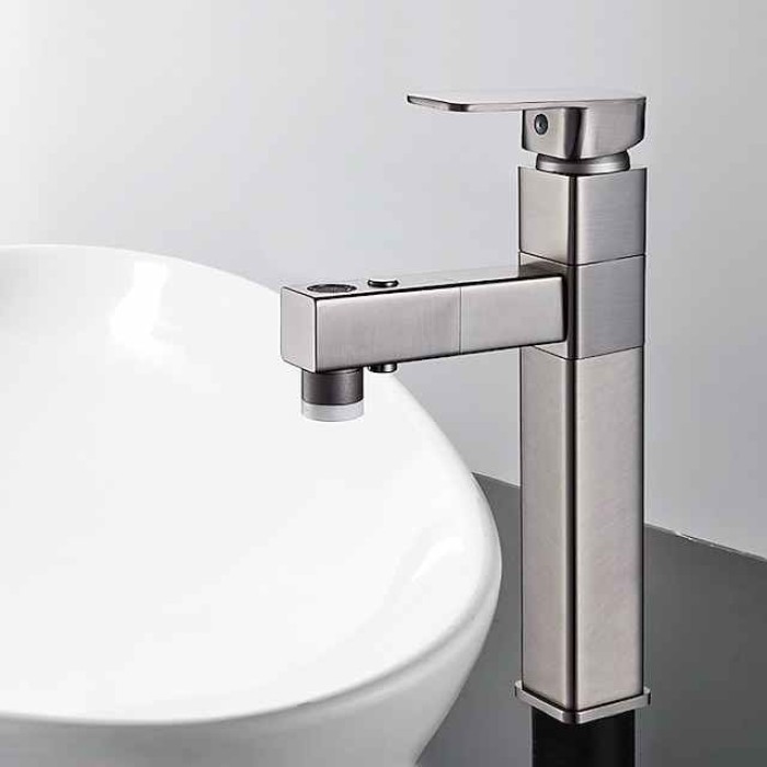 Bathroom Sink Faucet - Rotatable / Pull out / Classic Electroplated / Painted Finishes Centerset Single Handle One HoleBath Taps