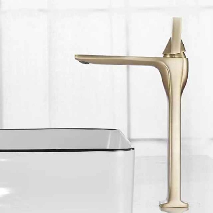 Bathroom Sink Faucet - Classic Electroplated Centerset Single Handle One HoleBath Taps