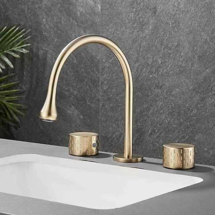 Bathroom Sink Faucet - Rotatable / Classic Electroplated Widespread Two Handles Three Holes Bath Taps