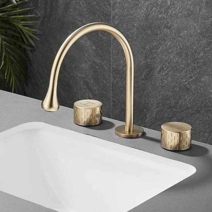 Bathroom Sink Faucet - Rotatable / Classic Electroplated Widespread Two Handles Three Holes Bath Taps