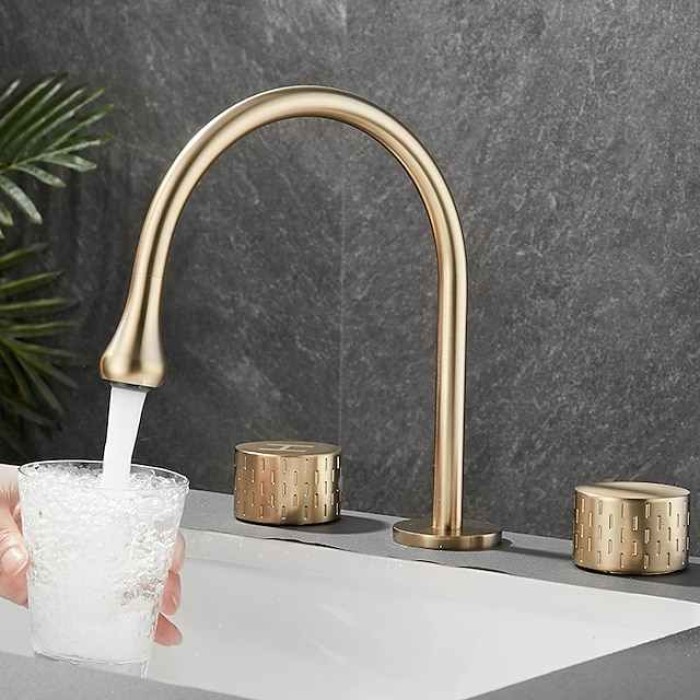 Bathroom Sink Faucet - Rotatable / Classic Electroplated Widespread Two Handles Three Holes Bath Taps