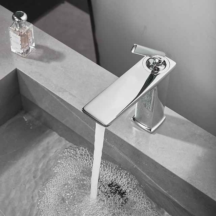 Bathroom Faucet Brass Sink Mixer Basin Taps Deck Mounted, Single Handle Monobloc Washroom Vessel Tap with Cold and Hot Hose