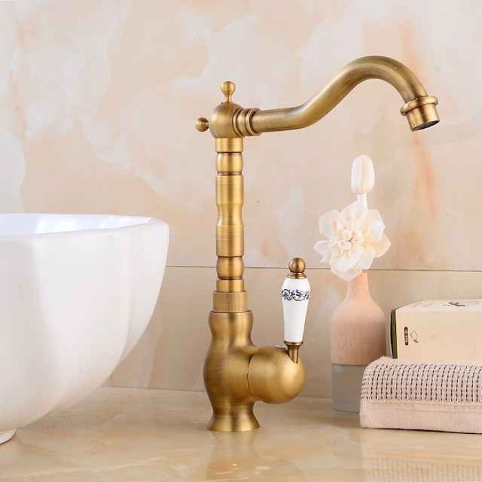 Traditional Kitchen Sink Mixer Faucet with Cold and Hot Hose, Vessel Taps Single Handle