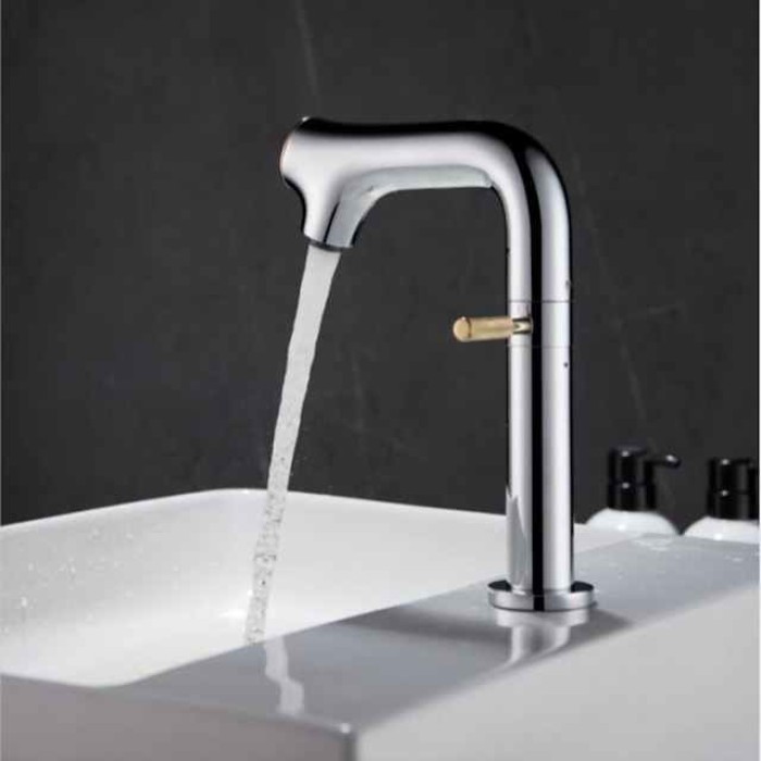 Bathroom Sink Faucet - Rotatable / LED / Classic Chrome / Nickel Brushed / Electroplated Centerset Single Handle One HoleBath Taps