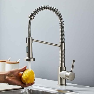 Kitchen Sink Mixer Faucet with Pull Out Spray, Single Handle One Hole Painted Finishes Pull-out / Pull-down Center-set Modern Contemporary Kitchen Taps